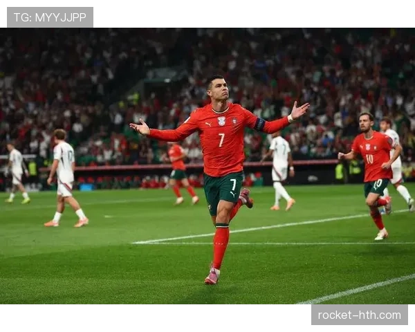 C罗再创历史登顶欧洲杯射手王，状态回暖领跑射手榜