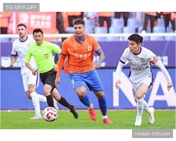 中超转会市场火热，明星球员加盟引爆球队竞争力升级