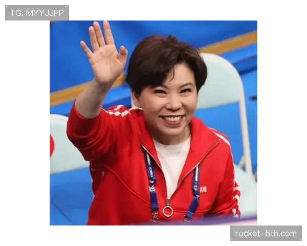 邓亚萍当年赢球后喝的那瓶水，现在看简直是凡尔赛鼻祖